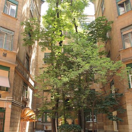 Elvis Guesthouse Budapest Exterior foto