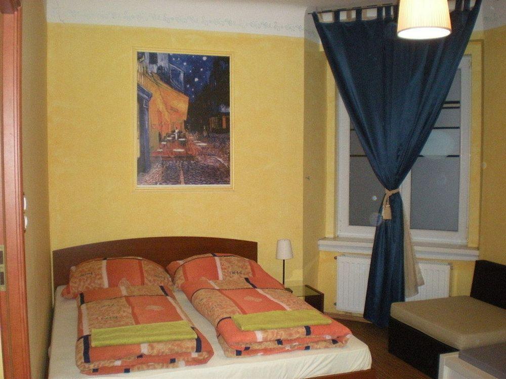 Elvis Guesthouse Budapest Exterior foto