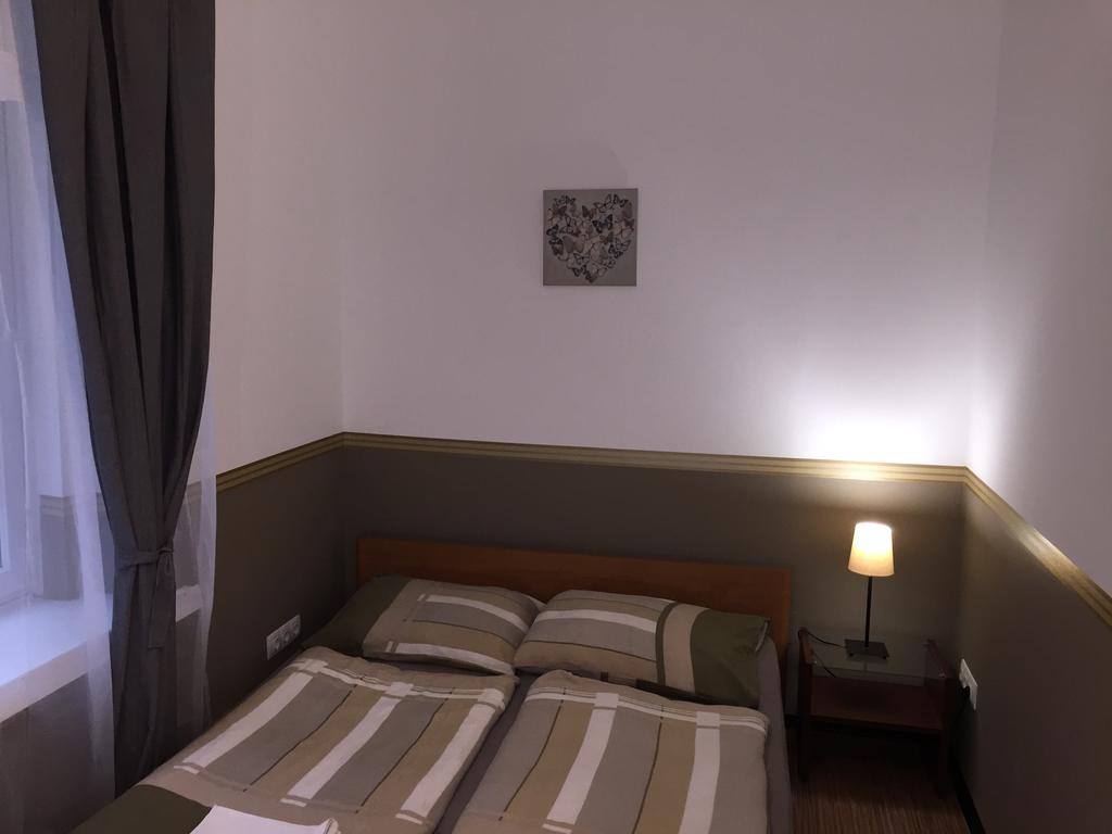 Elvis Guesthouse Budapest Exterior foto